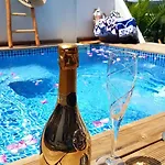 Luxury Athina Villa Nikiána