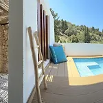 Luxury Athina Nikiána