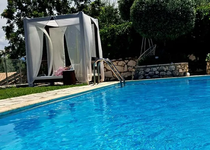 Luxury Athina Villa *