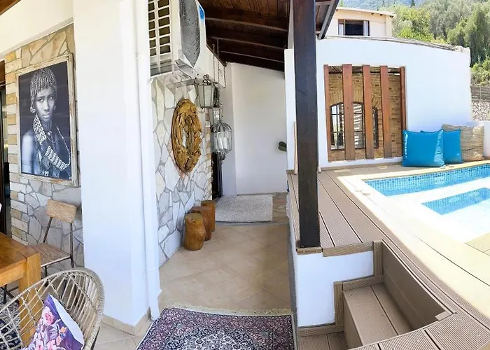 Luxury Athina * Nikiana